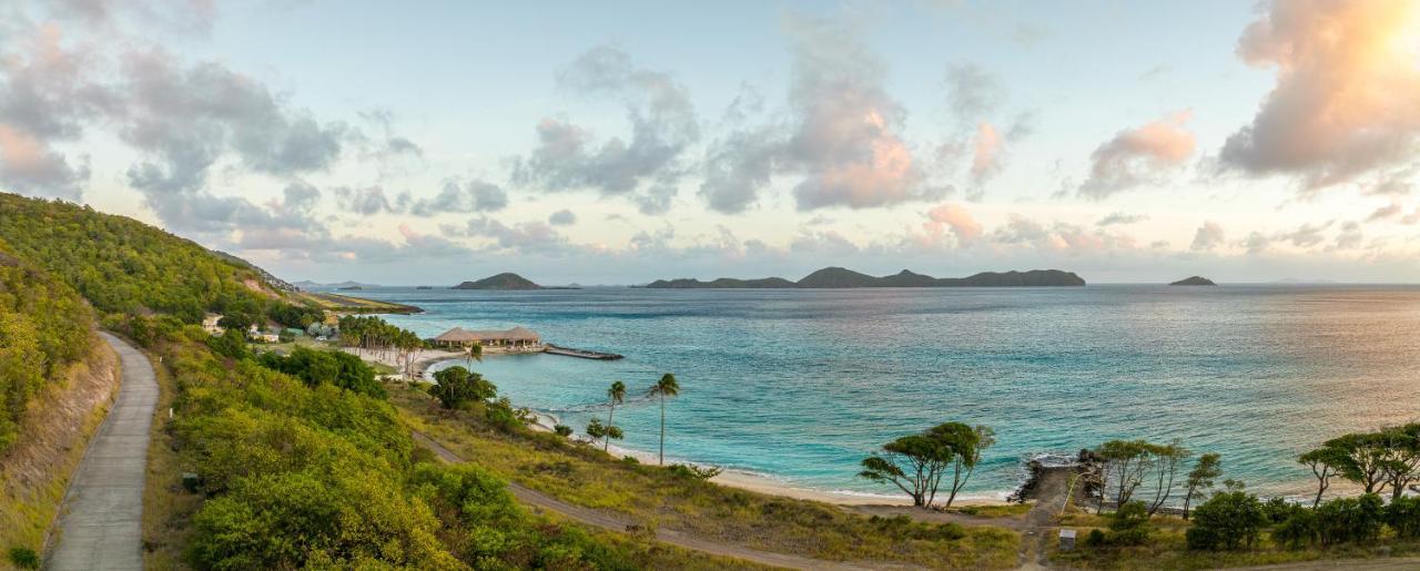 ホテル The Liming Bequia Friendship エクステリア 写真