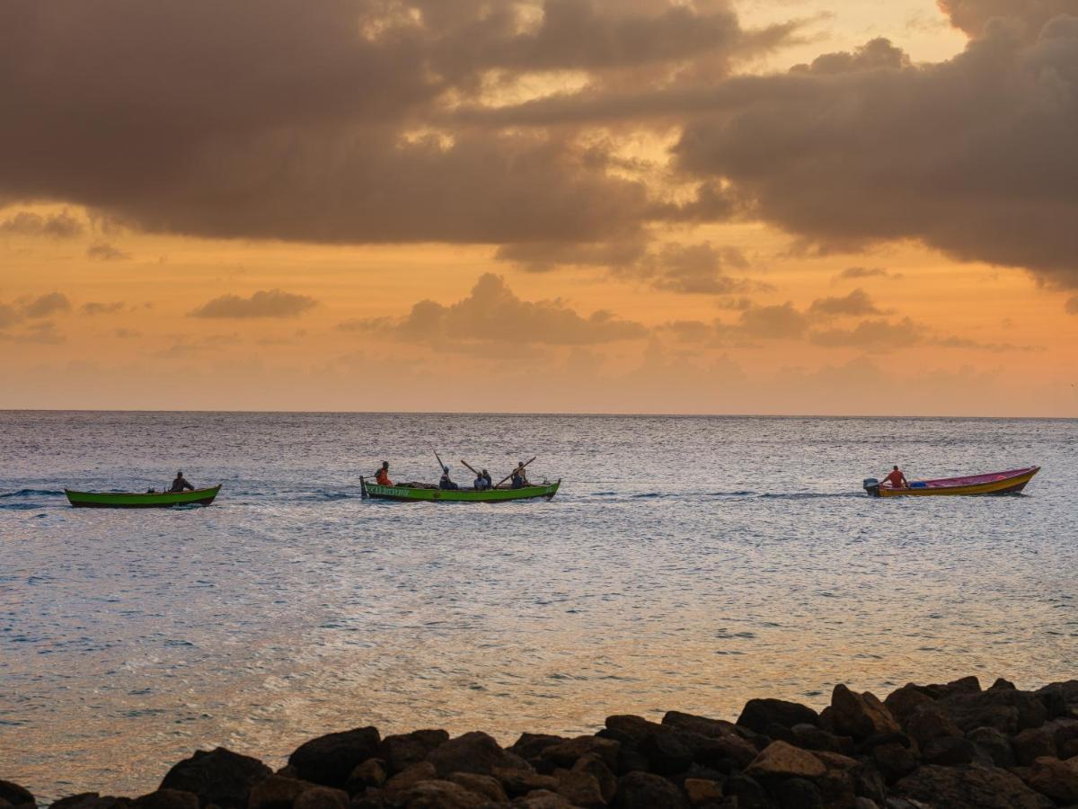 ホテル The Liming Bequia Friendship エクステリア 写真