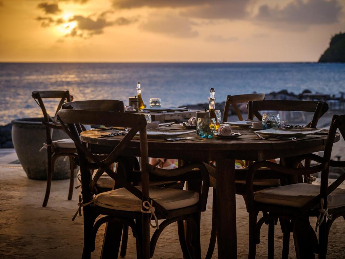 ホテル The Liming Bequia Friendship エクステリア 写真